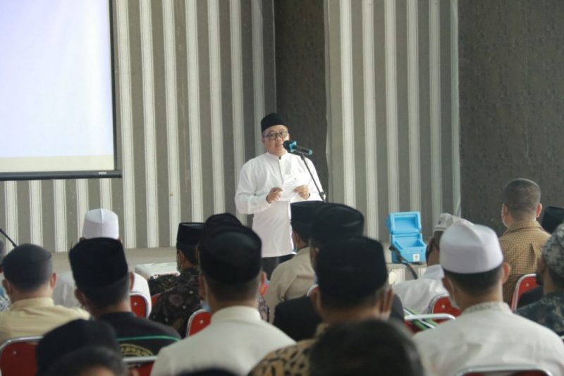 Bupati Aceh Barat, H. Ramli MS saat menyampaikan sambutannya pada kegiatan kunker Sekda Aceh