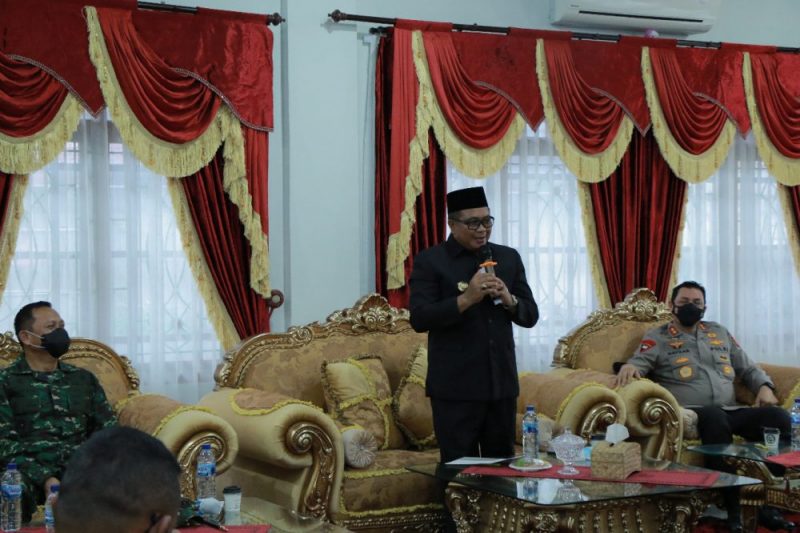 Bupati Aceh Barat, H. Ramli MS menerima kunjungan kerja Kapolda Aceh