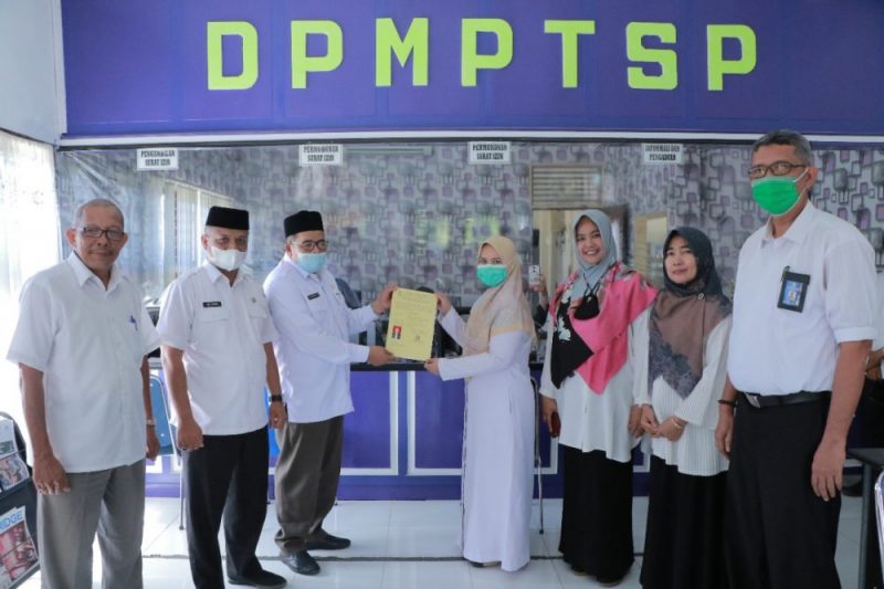 Pemerintah Kabupaten Aceh Barat melalui Dinas Penanaman Modal dan Pelayanan Terpadu Satu Pintu (DPMPTSP) memperkenalkan Aplikasi Cerdas Layanan Perizinan Terpadu untuk Publik (SiCANTIK) Cloud serta Penerapan Tanda Tangan Elektronik (E-Signature)