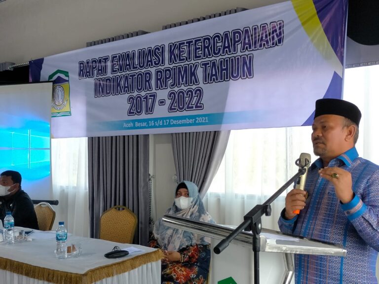 Bupati Aceh Besar Ir H Mawardi Ali membuka Rapat Evaluasi Ketercapaian Indikator Rancangan Pembangunan Jangka Menengah Kabupaten (RPJMK) Tahun 2017-2022 