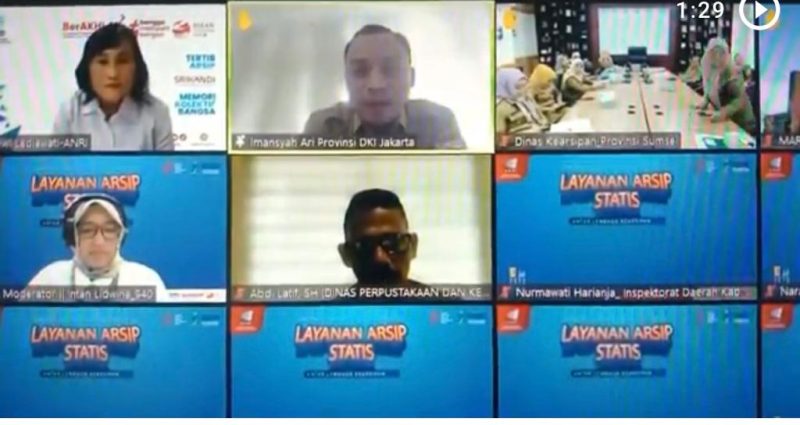 Tangkapan layar saat tim Dinas Perpustakaan dan Kearsipan Kabupaten Aceh Besar mengikuti Rapat Koordinasi Nasional secara virtual di Kantor Dinas Perpusip Aceh Besar, Kota Jantho, Senin (10/7/2023).