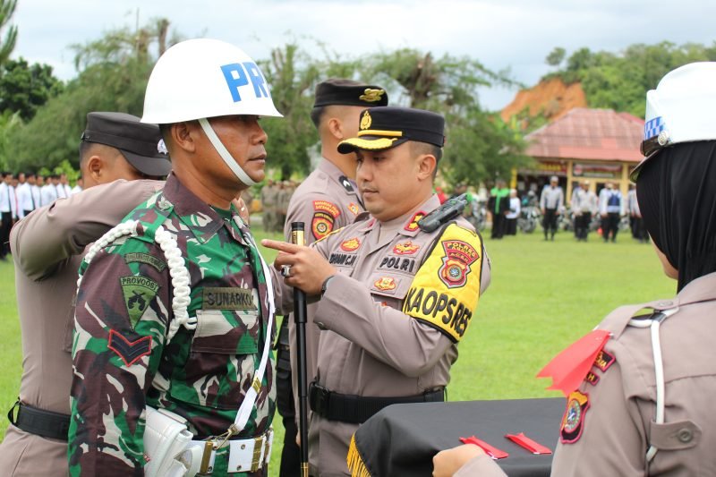 Kapolres Abdya AKBP Dhani Catra Nugraha menyemarakkan pita mantap Brata Seulawah tahun 2023