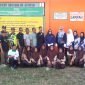 Kepala Dinas Kesehatan Aceh Besar Anita S,Km, M.Kes memonitoring aksi satu jam pungut sampah di SMPN 3 Ingin Jaya, Aceh Besar, Sabtu (25/11/2023).