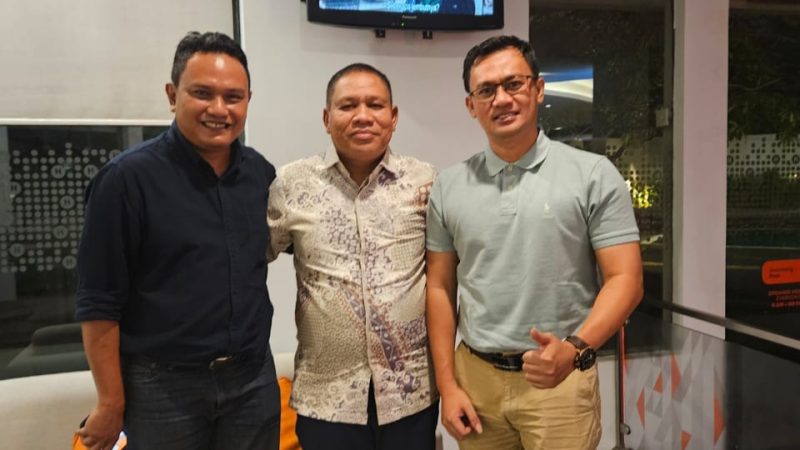 Pj Bupati Abdya, Darmansah bersama dua dokter spesialis di Jakarta, dijemput pulang ke Abdya