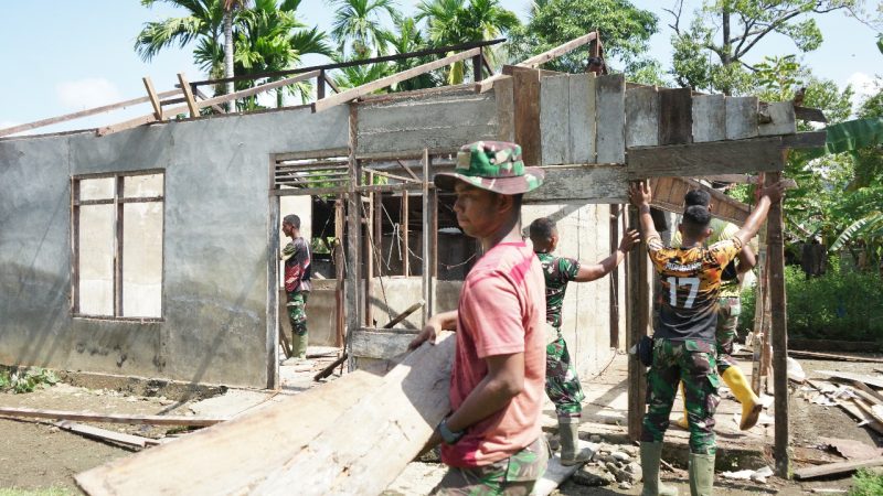 Satgas TMMD merobahkan rumah janda duafa di Desa Alue Manggota