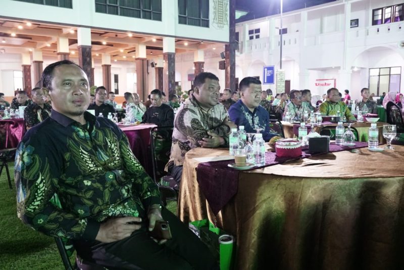 Sekda Aceh Besar Drs Sulaimi M.Si menghadiri lepas sambut Pangdam IM dan Ketua Persit Kartika Chandra Kirana Daerah IM di Lapangan Sanggamara Makodam IM, Banda Aceh, Minggu (10/3/2024) malam.