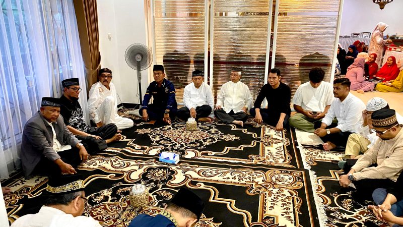 Buka puasa bersama dan santunan anak yatim Swadaya di Tanggerang. Foto Teuku Nizar/Amiruddin