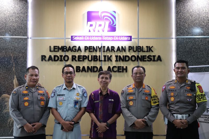 Dialog Interaktif di RRI, Kabid Humas: Pemudik Harus Pastikan Kendaraan yang Digunakan Prima. 