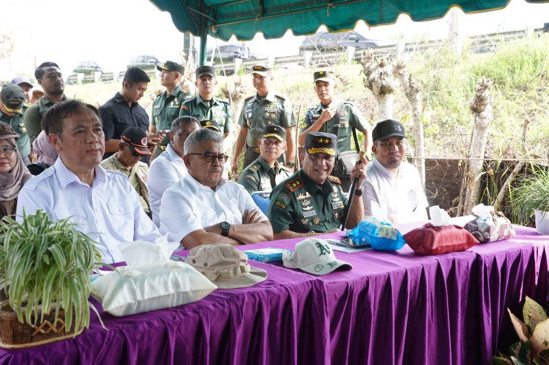 Pangdam IM Menghadiri Acara Pelaksanaan Gerakan Tanam di Aceh Besar. 