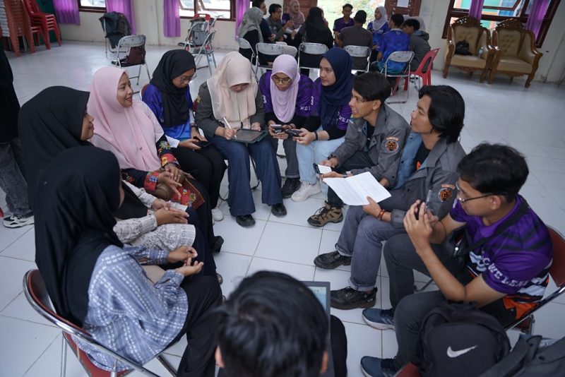 PT SBA Perkenalkan Praktik Tambang Berkelanjutan kepada Peserta Program International Summer School. Foto: NOA.co.id/Dahlan ZA