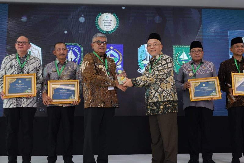 Pemerintah Aceh Raih Juara Pertama Anugerah Adinata Syariah 2024. Foto: Humas Pemerintah Aceh