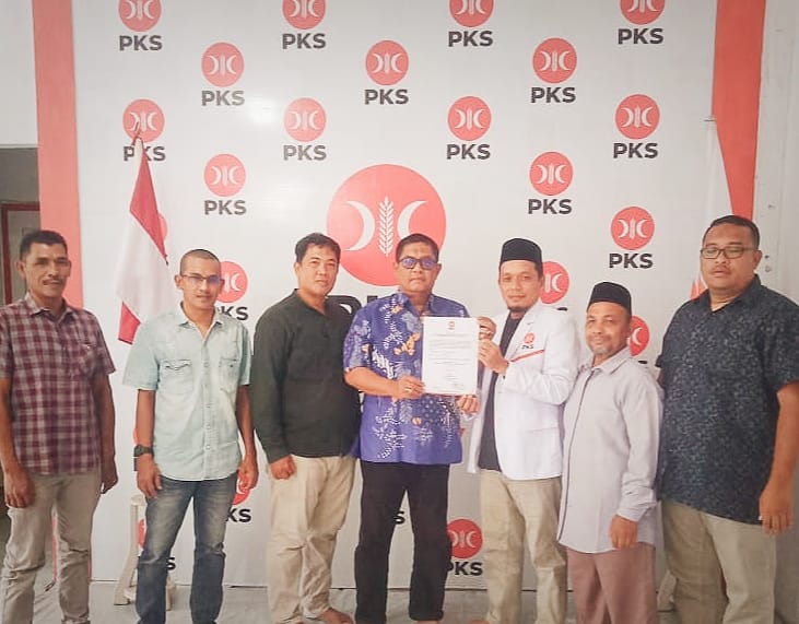 Foto: drg. H. Marwan mendaftar sebagai bakal Calon Walikota Sabang