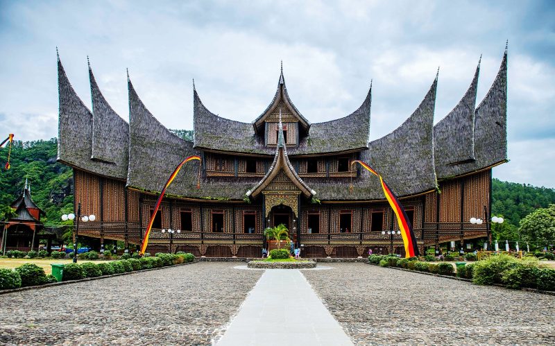 Sumatera Barat Juara Ekonomi Syariah 2024 Kategori Industri Halal. Foto: ilustrasi - Wikipedia