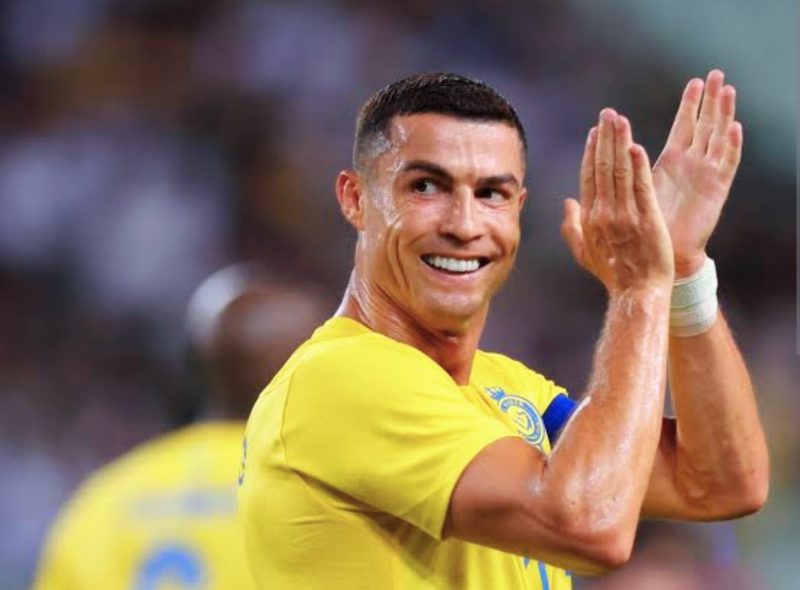 Cristiano Ronaldo memecahkan rekor di Liga Arab. Foto: Isibola.com.