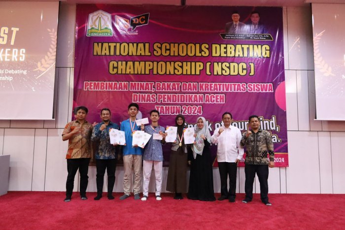 Lomba National Schools Debating Championship (NSDC) jenjang SMA yang dilaksanakan oleh Dinas Pendidikan (Disdik) Aceh. Kegiatan lomba yang diikuti 23 kabupaten/kota berlangsung 28 - 29 Mei 2024 di Aula Disdik Aceh. (Foto: Disdik Aceh) 