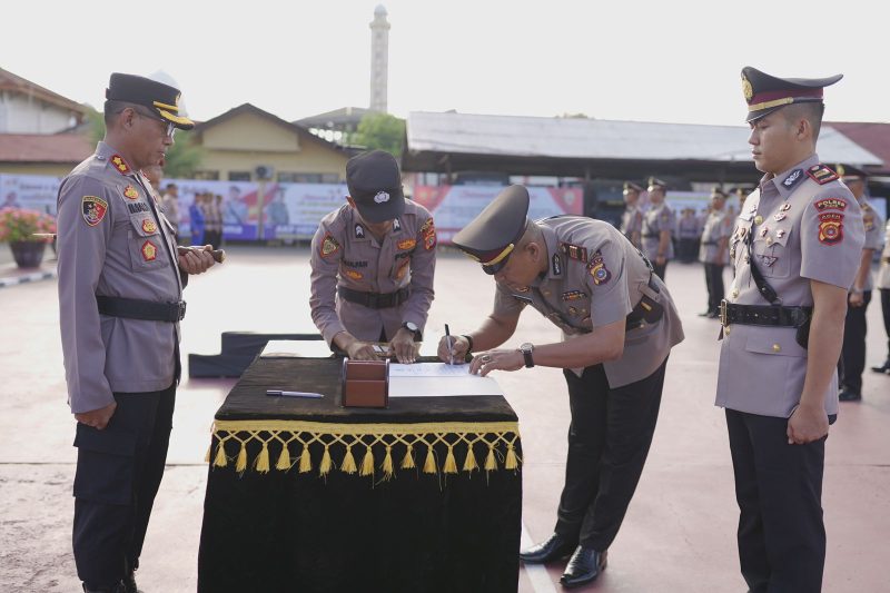 Upacara sertijab sejumlah perwira di Polres Pidie (Foto: noa.co.id)