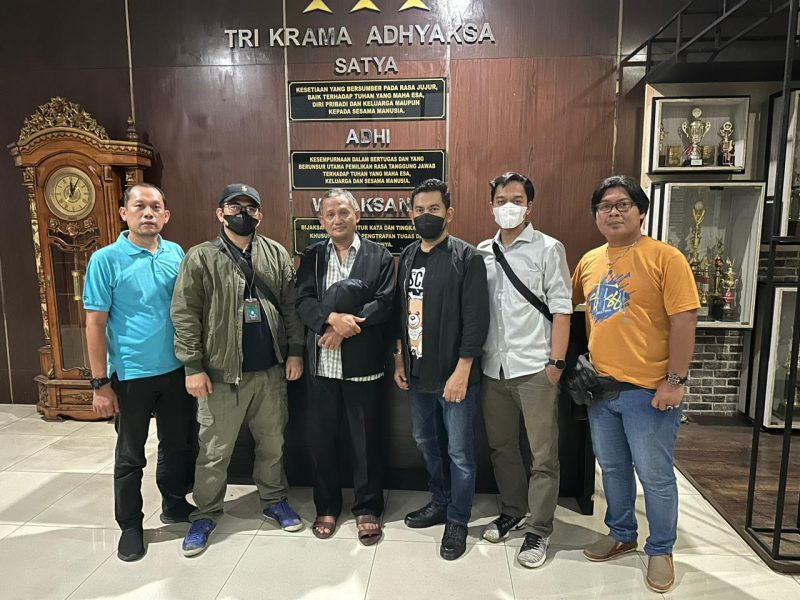 Tim Intelijen Kejaksaan Agung (Satgas SIRI) berhasil mengamankan Terpidana yang masuk dalam Daftar Pencarian Orang (DPO) asal Kejaksaan Negeri Rembang, Rabu (5/6/2024). ( Foto | Foto | HO-Puspenkum Kejagung RI).