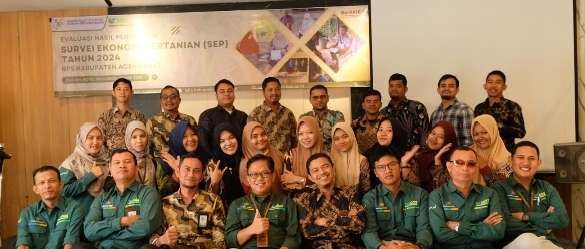 Foto Bersama Usai Kegiatan Evaluasi Kinerja Petugas Pendataan SEP 2024 (Foto: noa.co.id/FA)