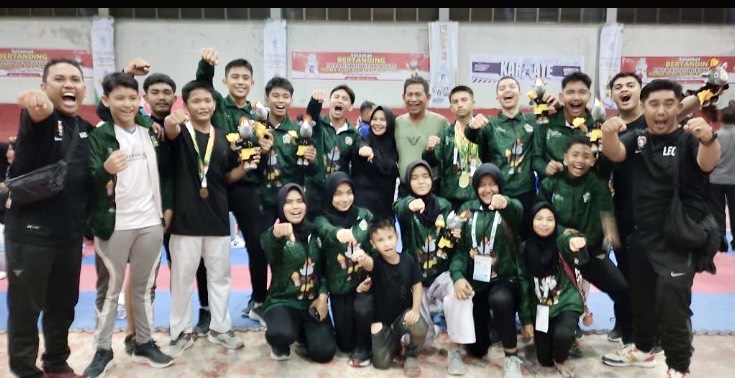 Tim karate POPDA Lhokseumawe. Foto: Hidayat S/Noa.co.id