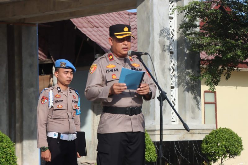 Wakapolres Aceh Timur Kompol Iswar Pimpin Apel Gelar Pasukan Operasi Patuh Seulawah 2024.Foto.Dok. Humas Polres Aceh Timur/NOA.Co.Id