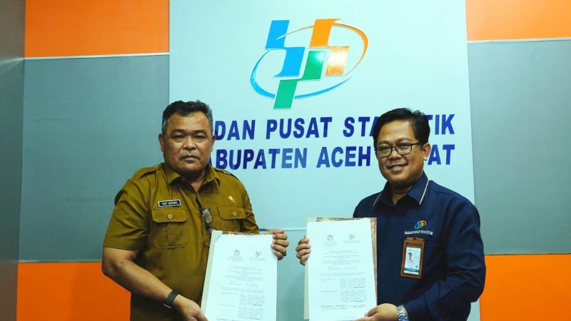 Penandatanganan MoU oleh Diskominsa Aceh Barat dan BPS Aceh Barat. Foto: NOA.co.id