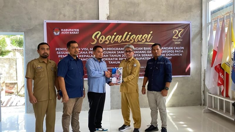Komisi Independen Pemilu (KIP) Aceh Barat menggelar Sosialisasi Penyusunan Visi dan Misi Pasangan Bakal Calon yang berlangsung di Aula KIP Kabupaten Aceh Barat, Rabu (31/07/2024). Foto: NOA.co.id