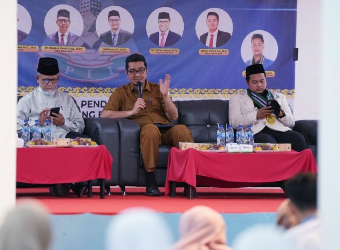 Kepala Dinas Pendidikan Aceh, Marthunis, S.T., D.E.A mengingatkan pentingnya literasi dan numerasi sebagai tolak ukur kemajuan pendidikan Aceh. Foto: dok. Pribadi/NOA.co.id
