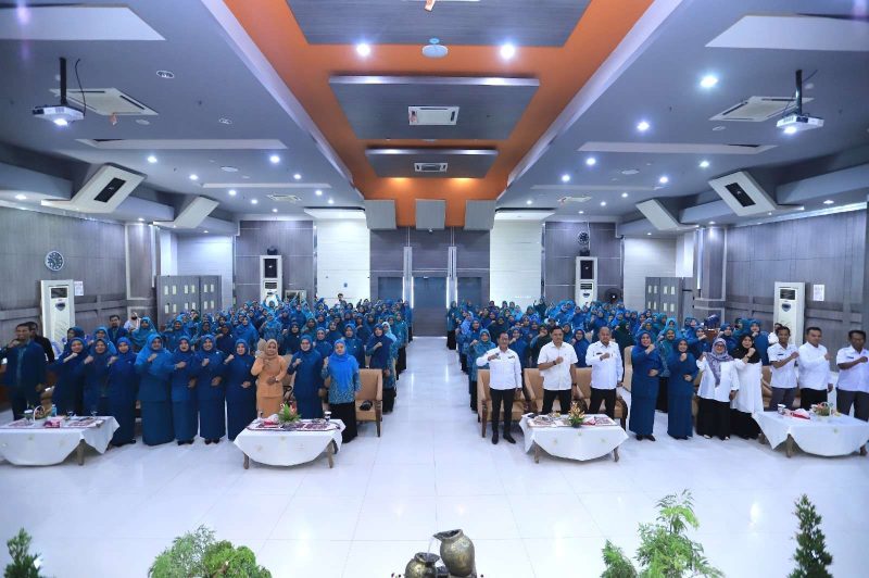 Pemerintah Kota (Pemko) Banda Aceh melalui Tim Penggerak Pemberdayaan Kesejahteraan Keluarga (TP PKK) menggelar Rapat Konsultasi Kader PKK dan 10 Program Pokok PKK di Gedung Mawardy Nurdin, Balai kota. Hidayat S/Noa.co.id