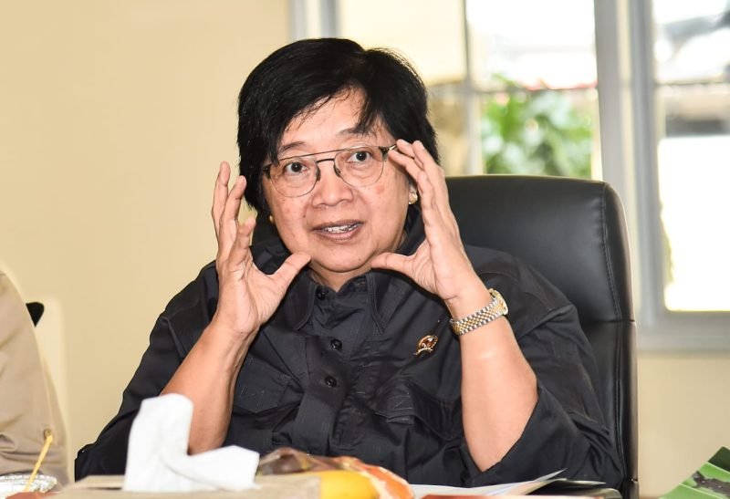 Menteri Siti Nurbaya saat diskusi di Gedung Manggala Wanabakti, KLHK, Selasa (6/8/2024). (Foto : Humas KLHK)