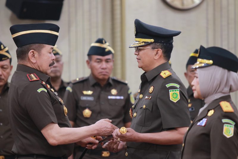 Pelantikan Kepala Kejaksaan Tinggi dan Pejabat Eselon II di lingkungan Kejaksaan Agung, Lantai 11 Gedung Utama Kejaksaan Agung, Jakarta, Kamis (29/8/2024). (Foto : Puspenkum Kejagung RI).
