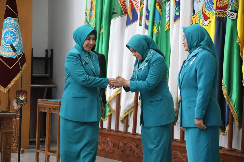 Istri Pj Gubernur Aceh Resmi Jadi Pj Ketua TP PKK Aceh dan Ketua Pembina Posyandu Aceh. Foto: Humas BPPA