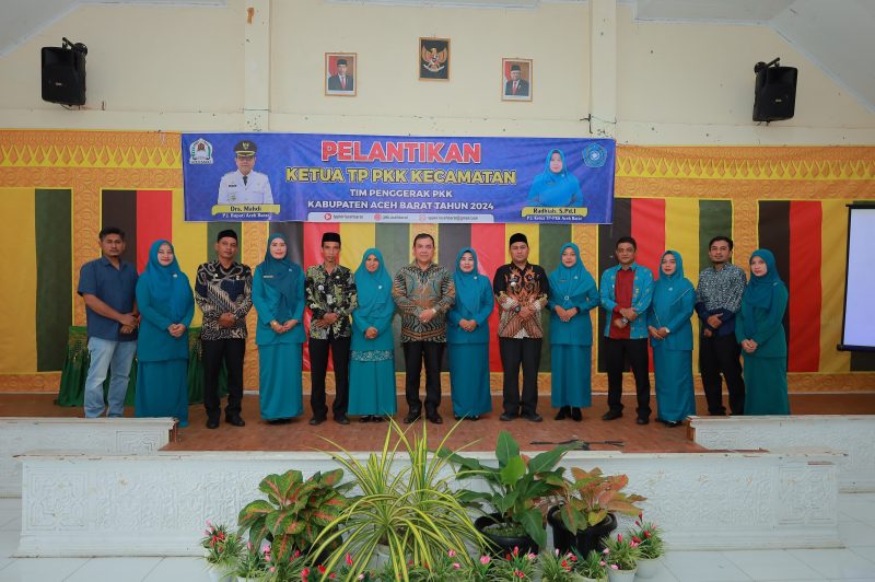 Pj Ketua PKK Aceh Barat Lantik Ketua TP PKK Enam Kecamatan. Foto: Diskominsa Aceh Barat