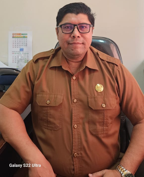 dr.Munawir PLT Dinkes Aceh Timur Minta Puskesmas Layani Maksimal Pasien BPJS.Foto. Dok : Dedi Saputra/NOA.Co.Id