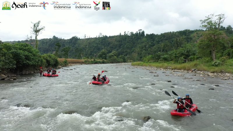 Destinasi wisata arung jeram di Pidie Jaya. Foto: NOA.co.id