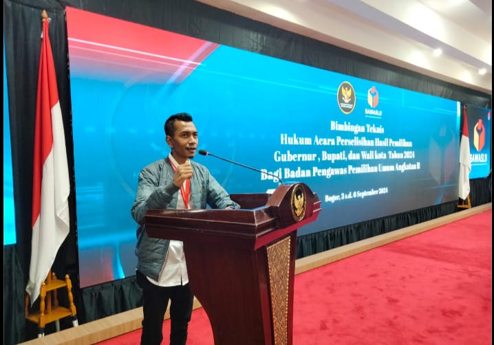 Kordiv Hukum dan Penyelesaian sengketa Panwaslih Kabupaten Pidie Jaya, Khairuddin. (Foto : Muhammad Rissan/NOA.co.id).