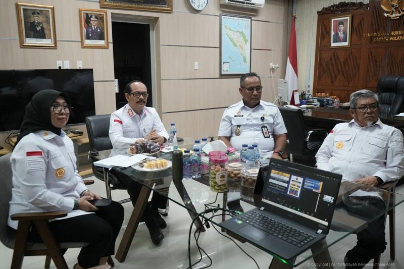Kanwil Kemenkumham Aceh mengikuti Pembekalan Pelatihan Coaching & Mentoring di lingkungan Kementerian Hukum dan Hak Asasi Manusia Tahun 2024 secara virtual, Banda Aceh, Rabu (9/10/2024). (Foto : Humas Kanwil kemenkumham Aceh).