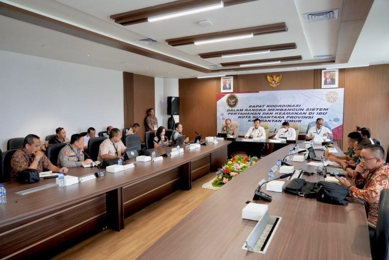 Kemenko Polhukam mengelar Rapat Koordinasi antar Kementerian/Lembaga terkait di Gedung kantor Kemenko di wilayah Ibu Kota Nusantara, Kalimantan Timur, Kamis (10/10/2024). (Foto : Humas Kemenko Polhukam RI).