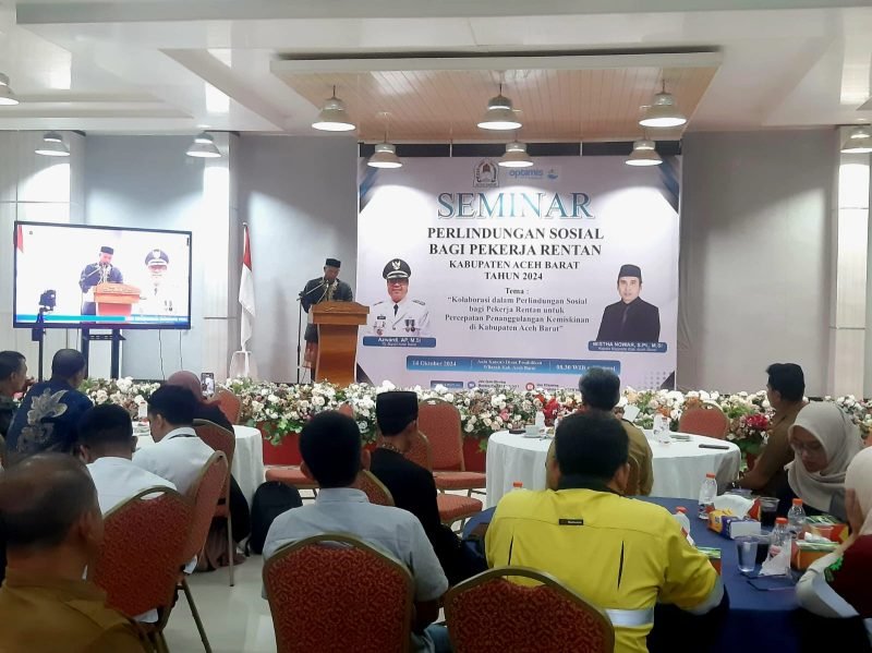 Badan Perencanaan Pembangunan Daerah (Bappeda) Kabupaten Aceh Barat menyelenggarakan Seminar Perlindungan Sosial bagi Pekerja Rentan. Foto: Diskominsa Aceh Barat