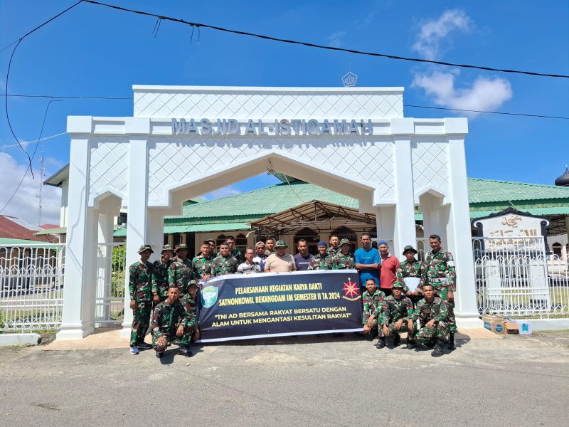 Pelaksanaan Kegiatan Karya Bakti TNI Bekangdam IM Semester II TA 2024 di Mesjid Al-Istiqomah Desa Suka Ramai Kec.Baiturrahman Banda Aceh. Foto: ist