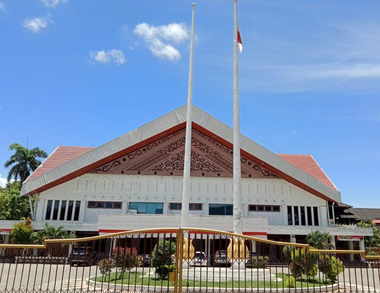 Gedung DPR Aceh. (Foto: AHI)