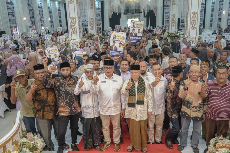3000 Relawan RKB Aceh Besar Bertemu Om BusSeratusan Kombatan GAM Aceh Rayeuk Deklarasi Dukung Bustami/M Fadhil. Foto: dok. Ist