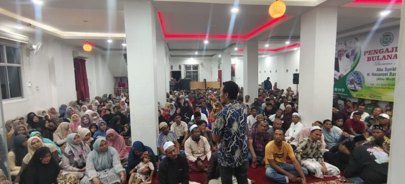 H. Syibral Malasyi, Restu Ulama Dan Dukungan Warga di Pilkada Pidie Jaya 2024. Foto: dok. Muhammad Rissan/NOA.co.id