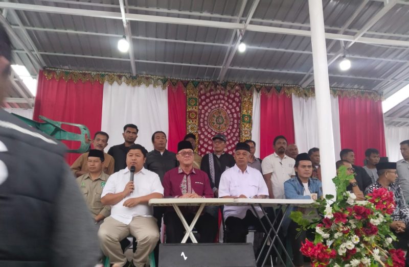 konferensi pers Pasangan calon Bupati dan Wakil Bupati nomor urut 02 Ir. Tagore Abubakar - Ir. Armia (TaGaR) deklarasikan kemenangan dalam pilkada 2024, Bener Meriah, Kamis (28/11/2024). (Foto : Dok.Noa.co.id).