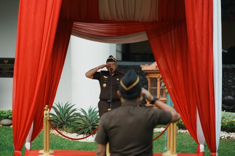 Wakil Jaksa Agung Feri Wibisono memimpin Upacara Peringatan Hari Anti Korupsi Sedunia (Hakordia) 2024 dengan tema 