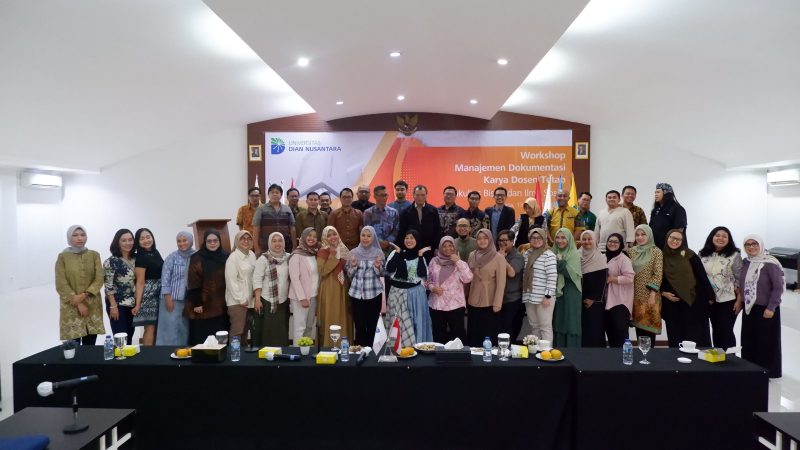 Terakreditasi Baik Sekali, UNDIRA Perkuat Rekam Jejak Akademik Dosen untuk Masa Depan Visioner. Foto: dok. Pribadi/NOA.co.id