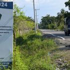 Kondisi jalan Sp Beutong-Laweung Kecamatan Muara Tiga, Kabupaten Pidie, usai dibangun dan tidak layak digunakan, Rabu (25/12/2024) (Foto.Amir Sagita.NOA.co.id)