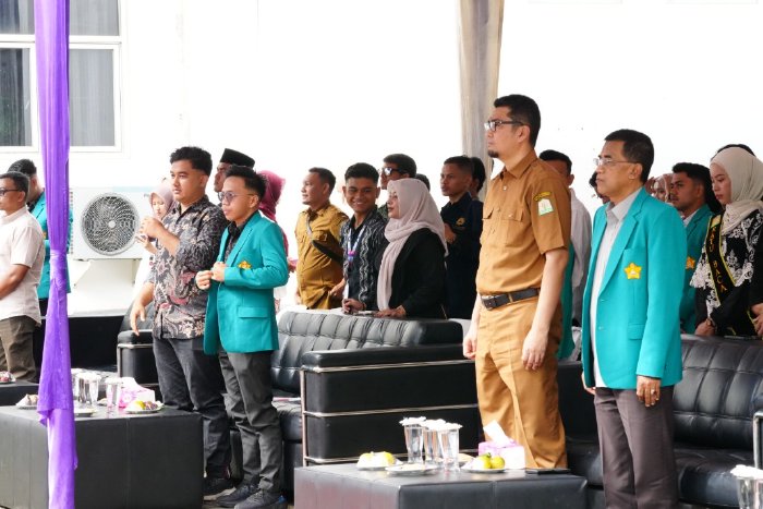 Kepala Dinas Pendidikan Aceh, Marthunis, ST., D.E.A, membuka Festival Aneuk Keguruan dan Ilmu Pendidikan (FAKIP) V di Fakultas Keguruan dan Ilmu Pendidikan (FKIP) Universitas Syiah Kuala (USK), Senin (18/11/2024). Foto: Disdik Aceh