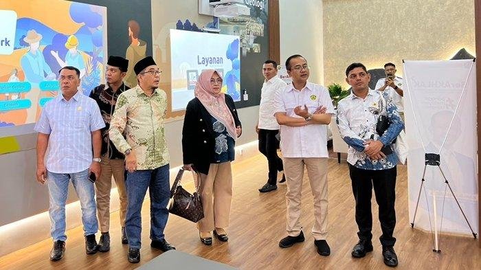 Komisi III Dewan Perwakilan Rakyat Aceh (DPRA) melakukan kunjungan kerja ke Badan Geologi Nasional Kementerian Energi Sumber Daya Mineral (ESDM), Kamis (16/1/2025).