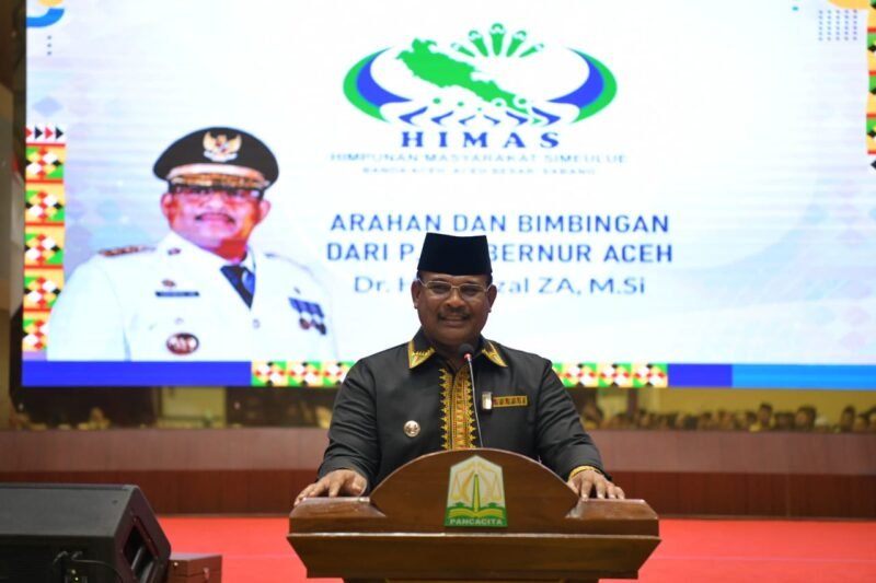 Pj. Gubernur Aceh, Dr. Safrizal, ZA. M. Si saat menghadiri sekaligus menyampaikan Sambutan pada Pelantikan Pengurus Himpunan Masyarakat Simeulue (HIMAS) Periode 2025-2030 Anjong Monmata, Pendopo Gubernur Aceh, Sabtu (18/01/2025). Foto: Dok. Prokopim Setda Aceh
