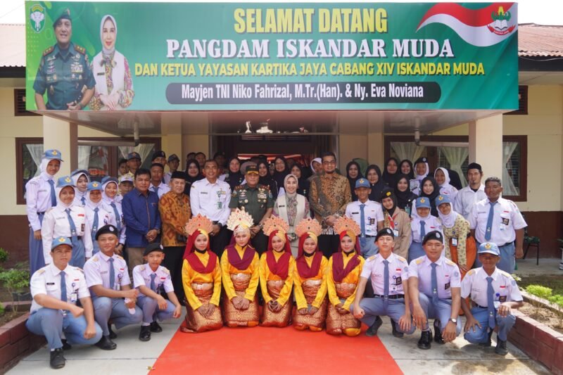 Pangdam IM Resmikan Wajah Baru SMA Kartika XIV-1. Foto: Dok. Pendam IM